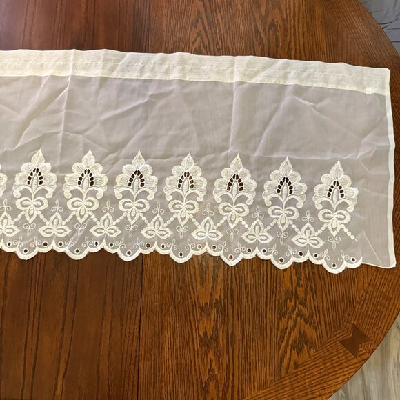 French White Embroidered Valance Curtain 18.5 x 57 Made in France - Picture 2 of 9